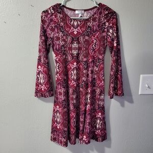 Speechless Maroon and White Long Sleeve Dress